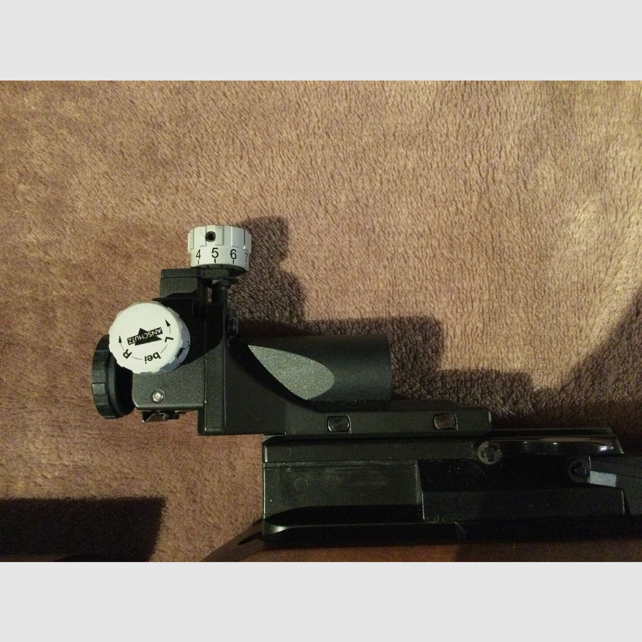 Anschütz Super Air 2002; Match-Luftgewehr Auflage rechts; Nussbaumschaft; Top Zustand