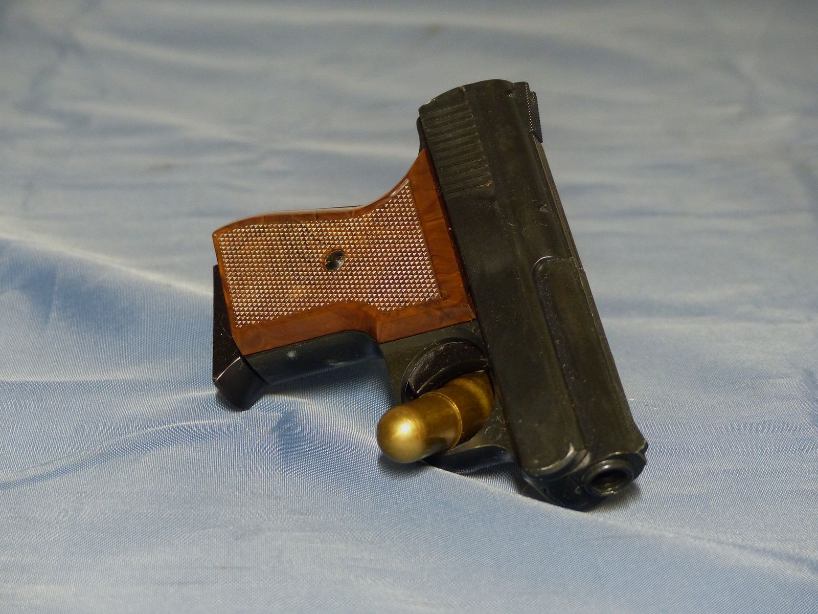 Schreckschuss Gas Pistole Rhöner Sportwaffen GmbH SM 15 Cal. 8 mm Knall PTB 83/2 aus 1977 vintage