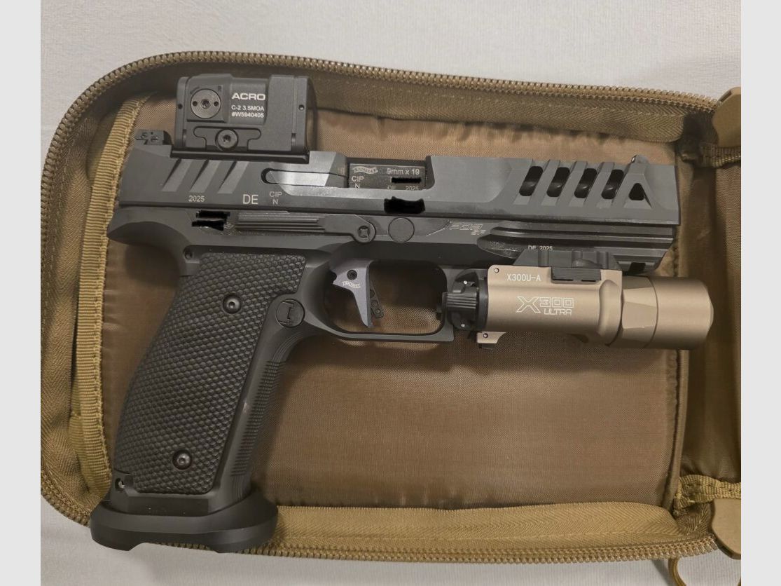 Tactical Light S-X3OOUltra DEAKTIVIERT!!! Frei erhältlich!!!