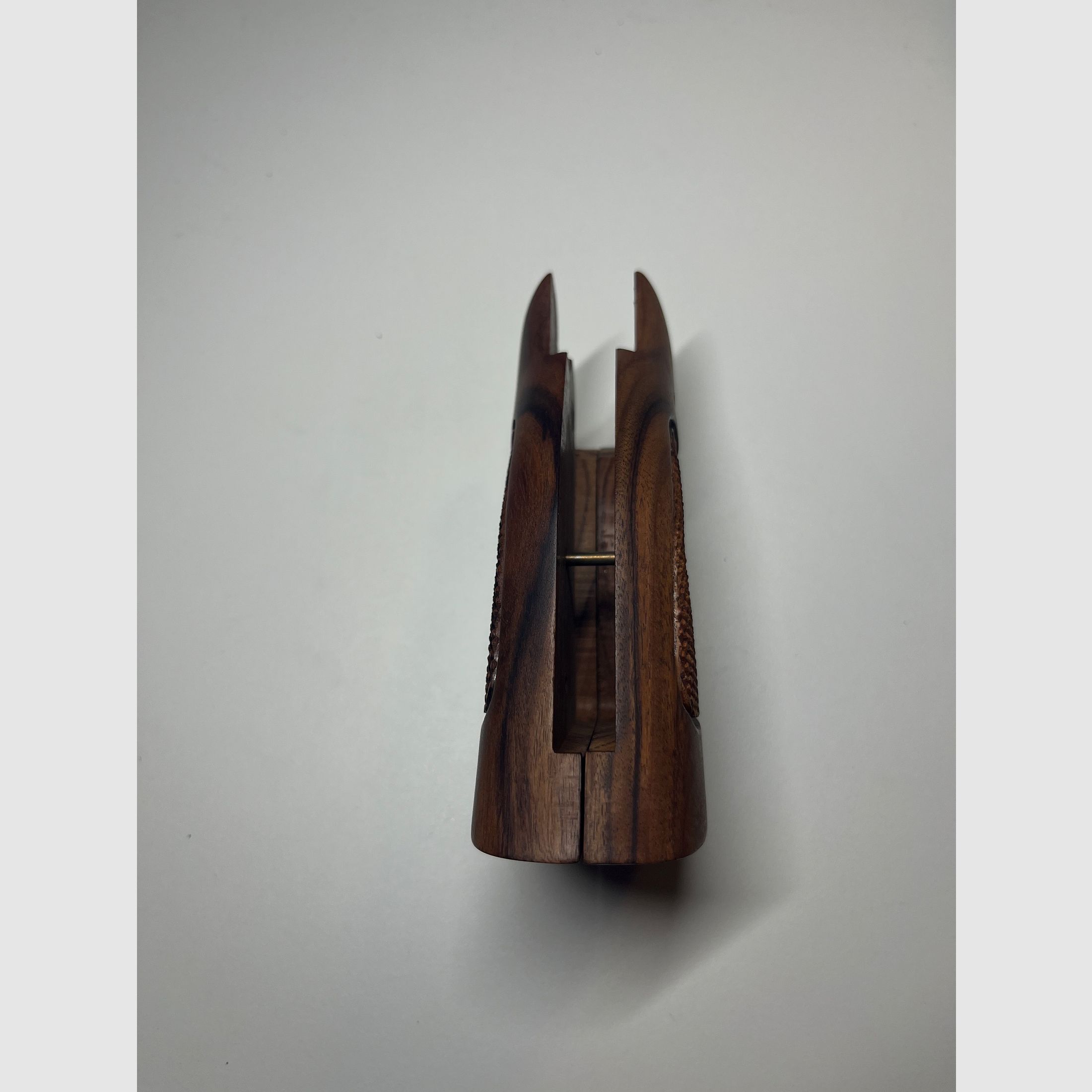 Originale Smith & Wesson Holzgriffschalen für 586/686 K/L Rahmen Square Butt