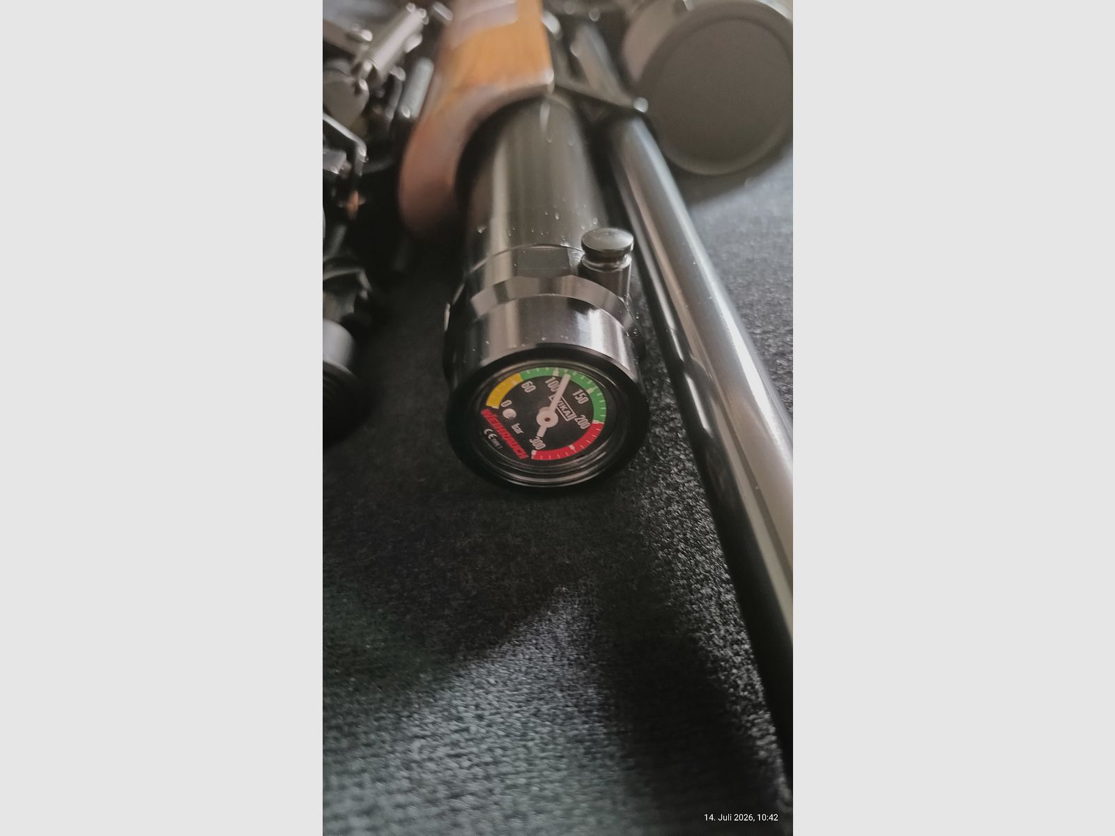Weihrauch HW100 Hawke Sidewinder 8-32x56