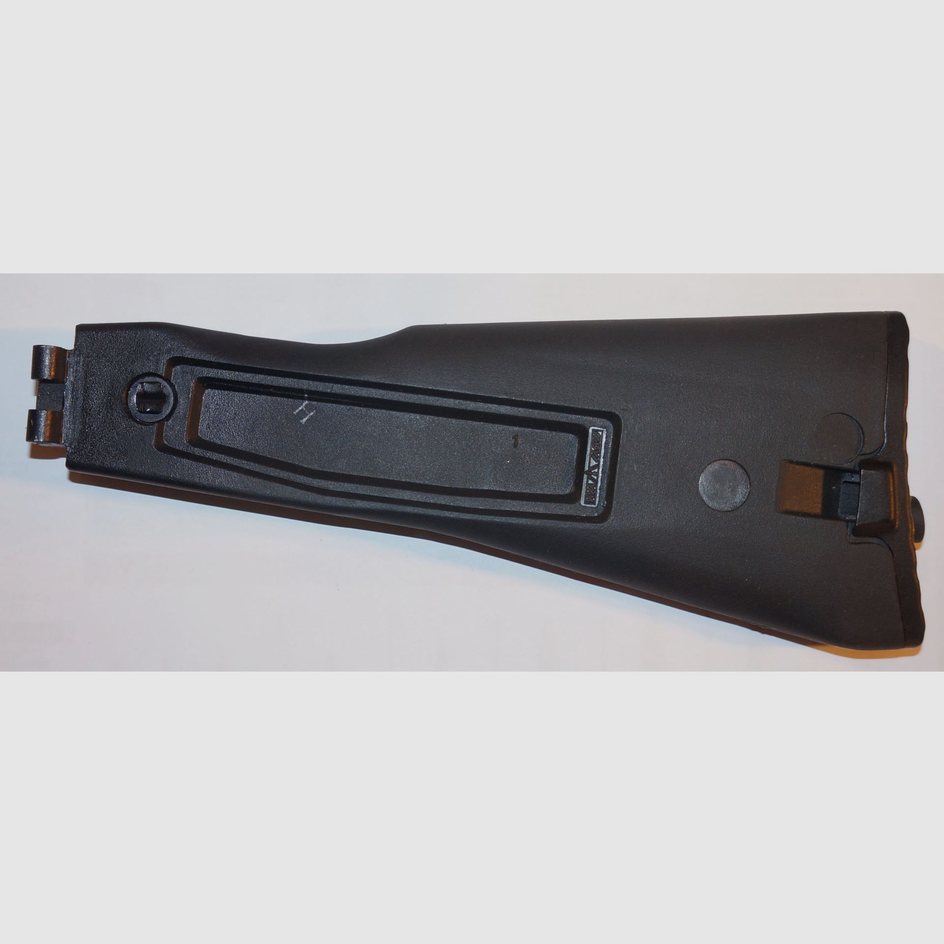 Propose Izhmash Saiga stock pliant en polymère Échange possible contre Saiga stock pliant squelette en métal, image 2 sur 3