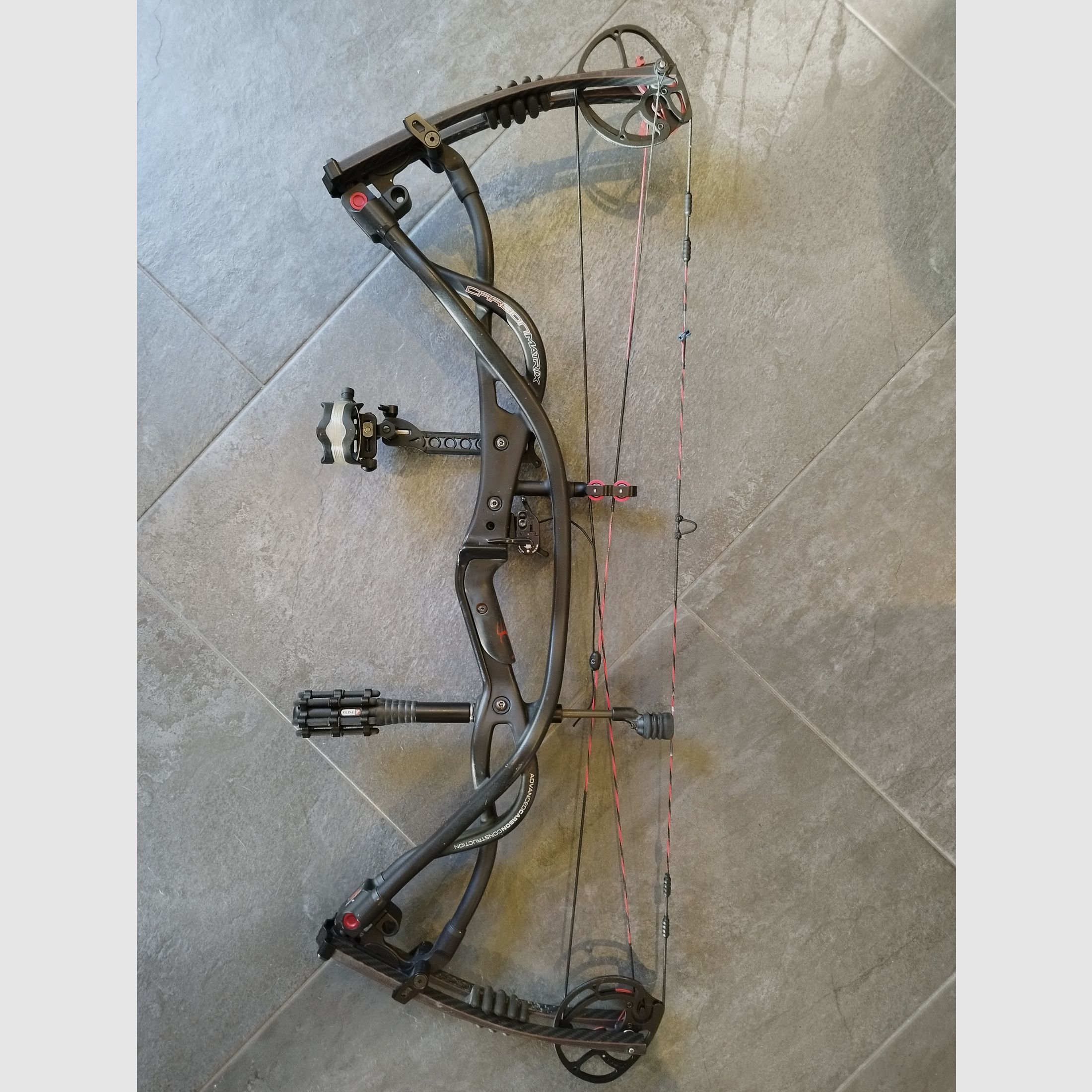 Hoyt Carbon Matrix RKT, image 1 of 12
