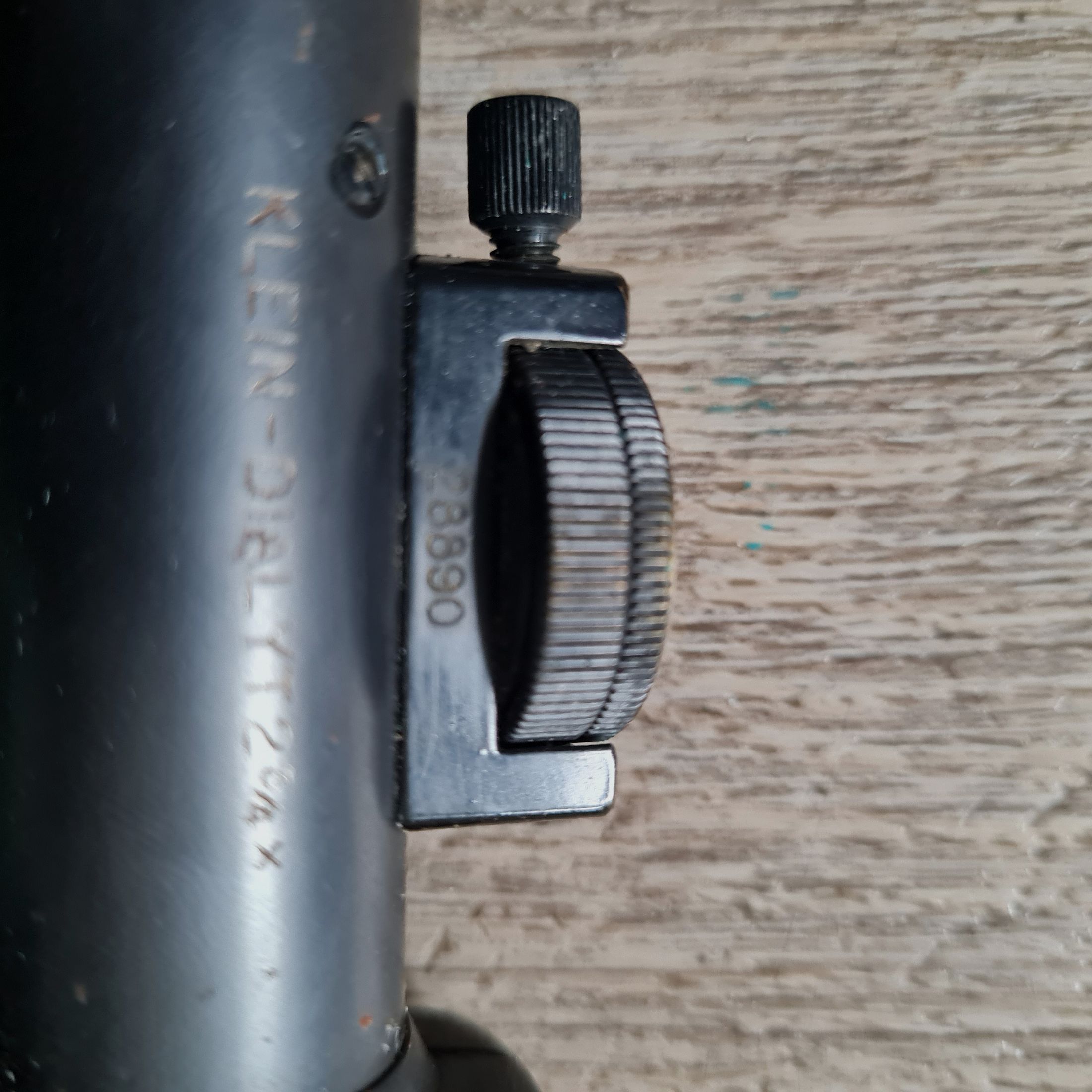 Hensoldt Wetzlar Klein-Dialyt 2¾× scope No. 38690 with mount