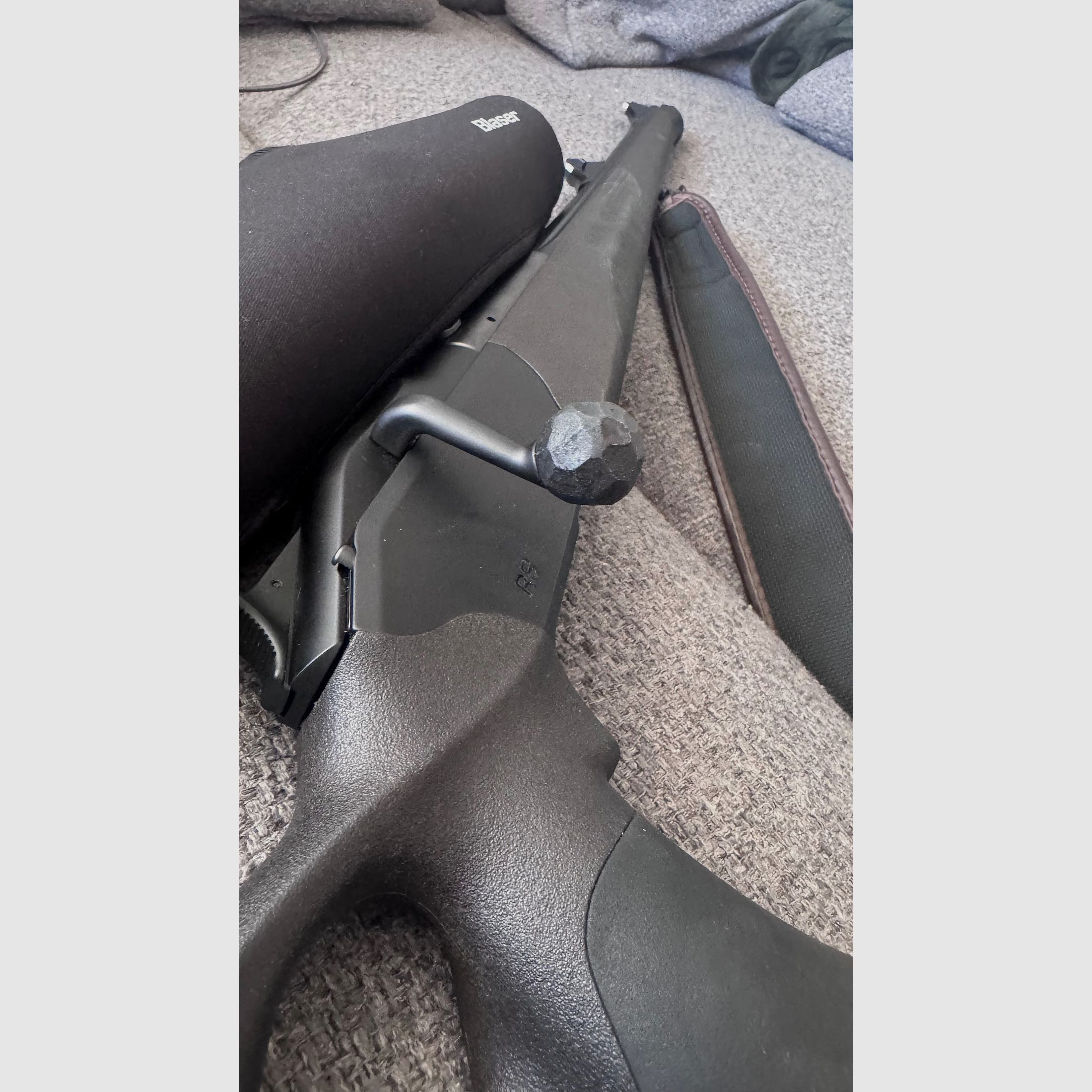 - Chasser - Boule de prise de chambre M6 par exemple Blaser r8