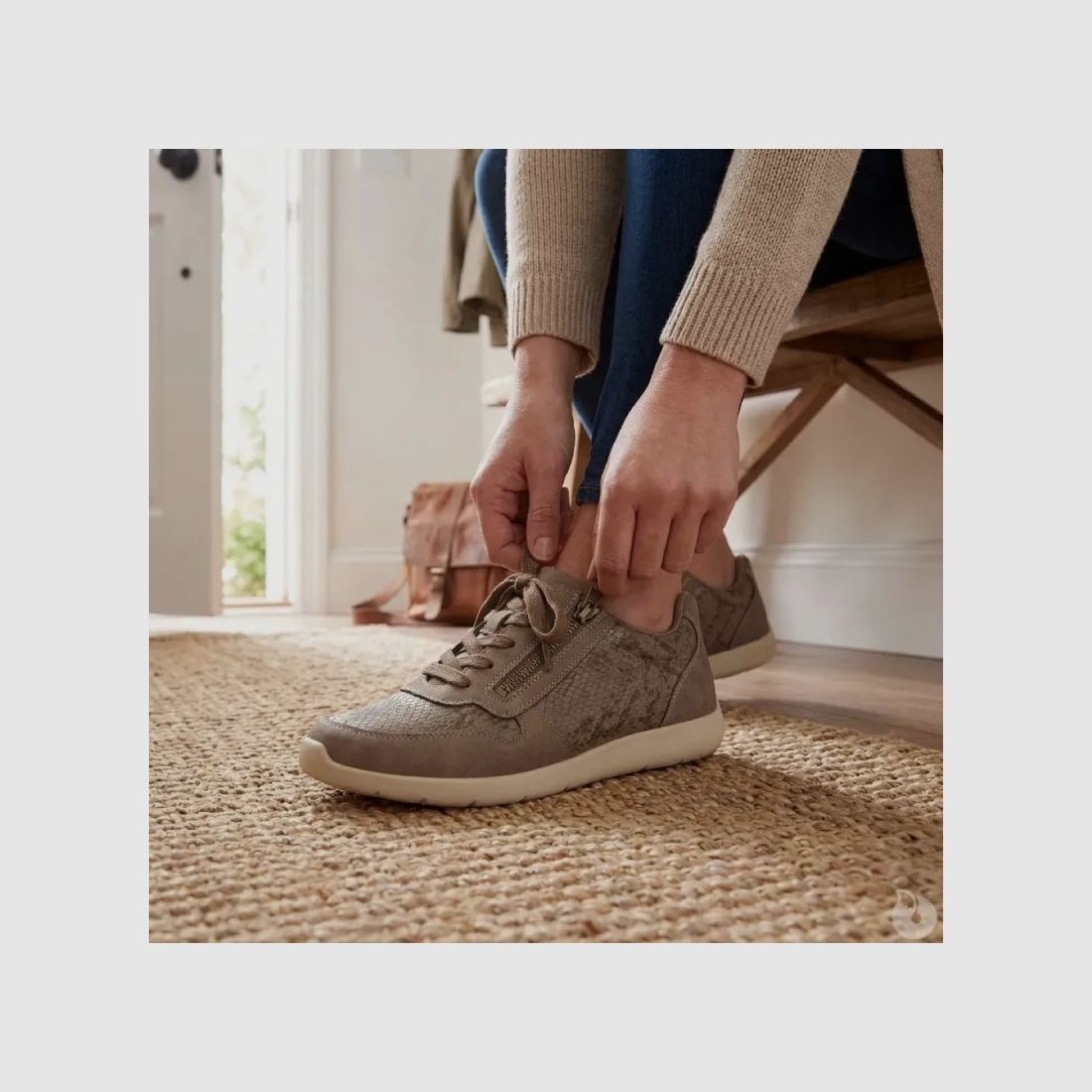 Baskets beige lacets + zip latéral - Tailles 37 à 41, image 1 sur 8