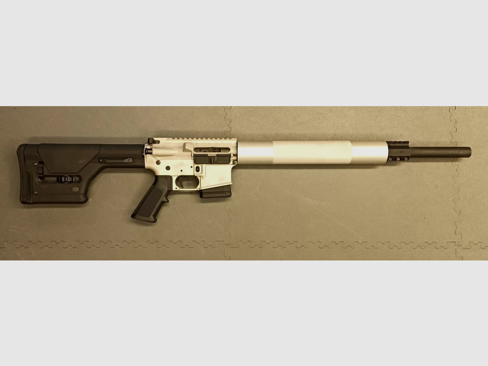 Olympic Arms AR-15 – calibro .223 Rem