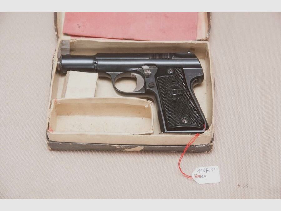 Astra mit original Schachtel Sammlerwaffe	 3000