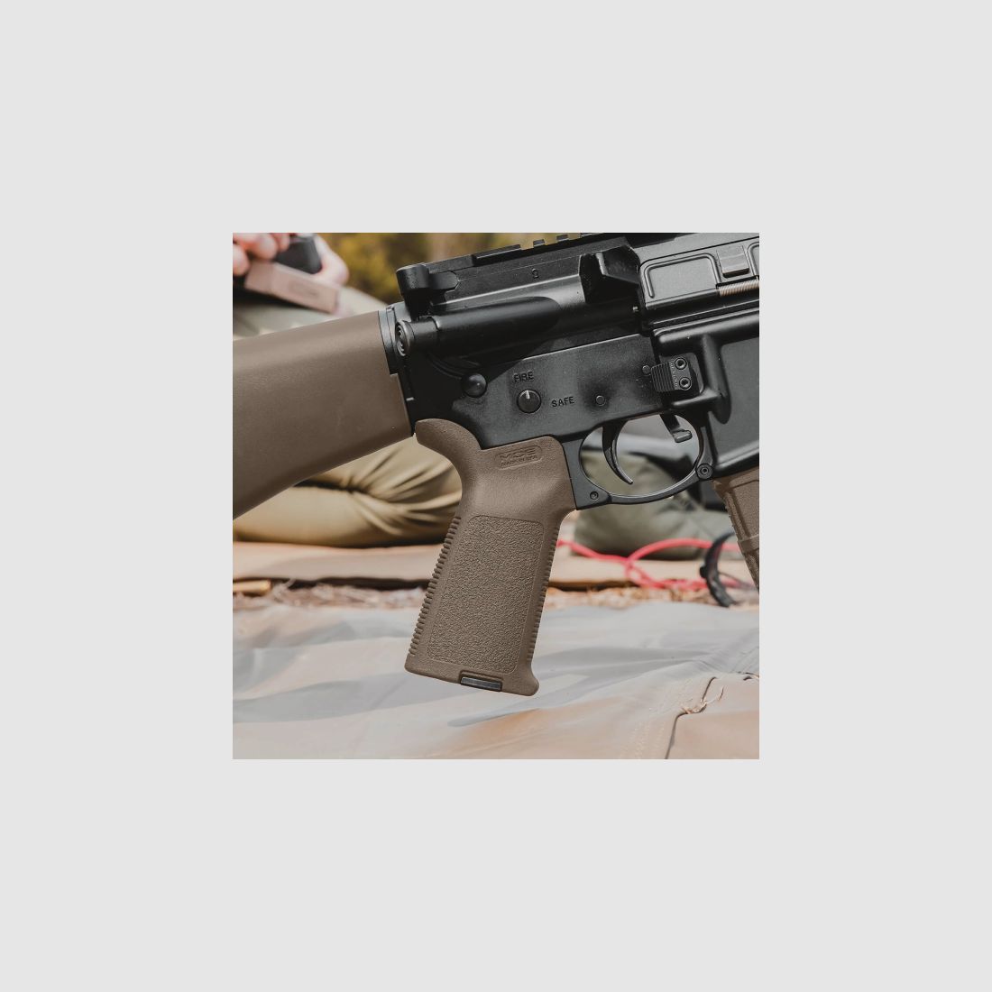 MOE Pistolengriff AR15 Coyote, Bild 3 von 3