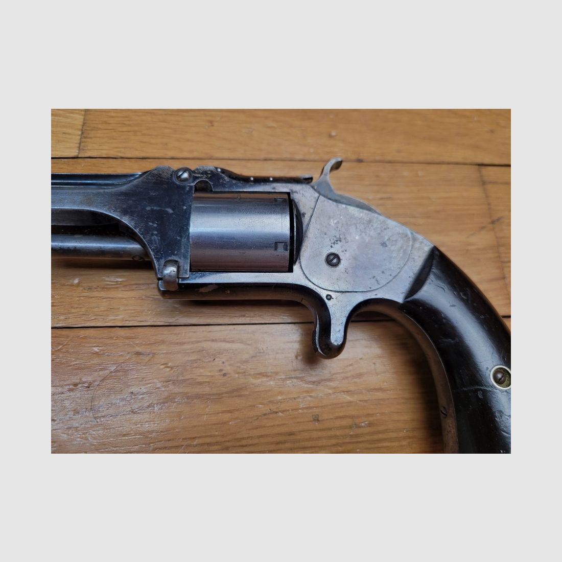 Mythos Revolver Smith & Wesson N°2 – Old Model Army 1860 von 1869 – 32SWL Randpatrone in 5 Zoll – Tip-Up Öffnung – Mechanik und Lauf perfekt – Originalbrünierung zu 60% – Einzelnummer – Ikone der Geschichte der US-Waffen – TBE, Bild 16 von 23