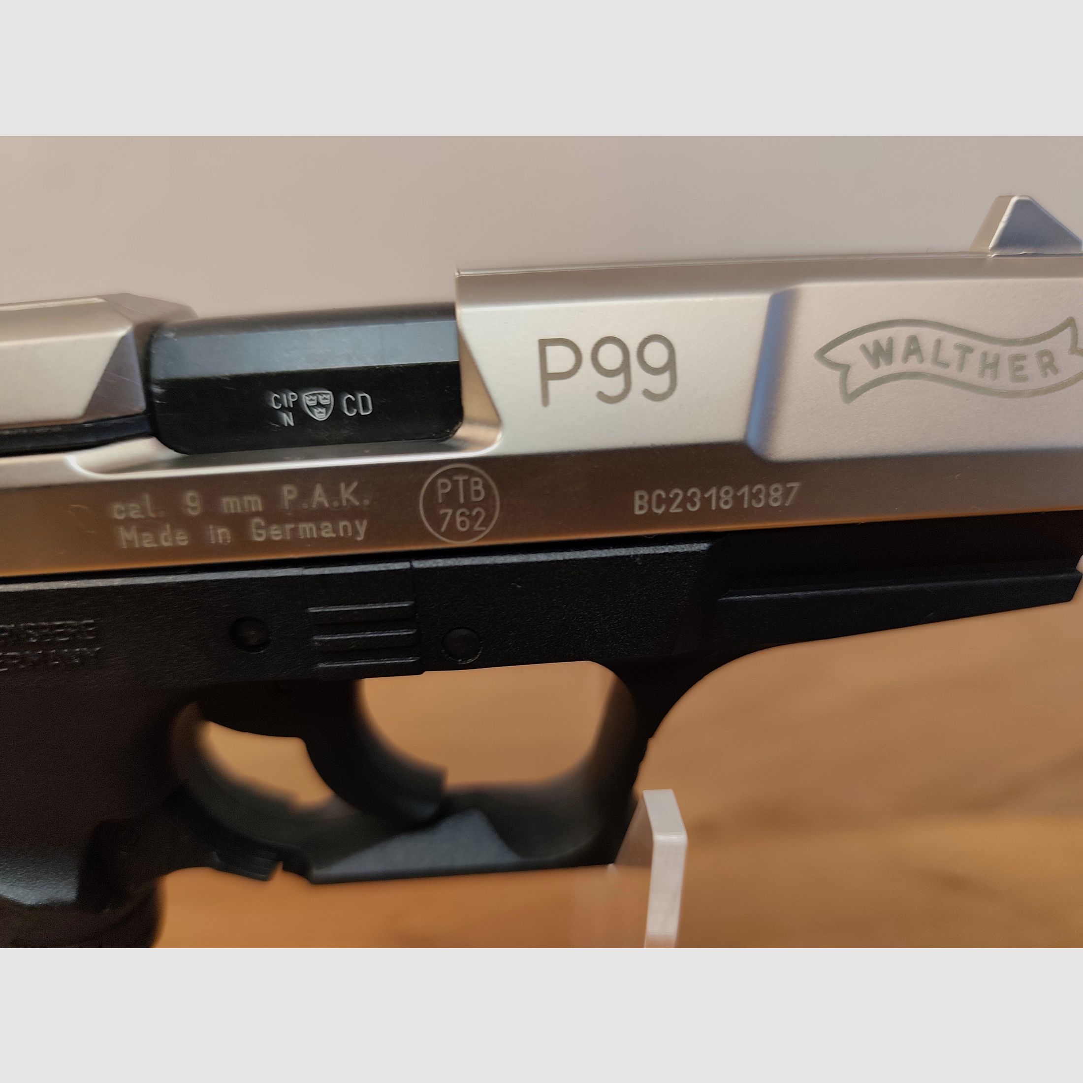 Wather P 99 Nickel kal. 9mm PTB 762 w stanie nowym