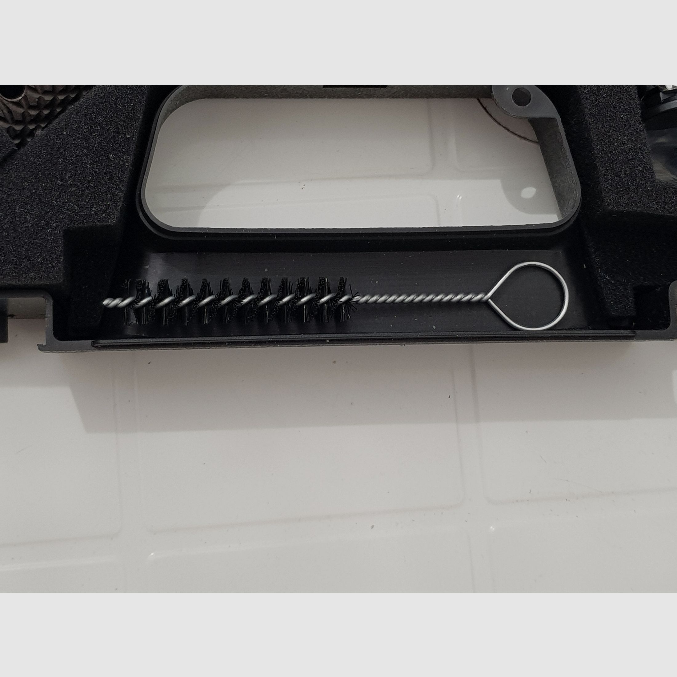 Colt 1911 Chrom, neu, unbeschossen, lange Federführung, Sammlerstück.