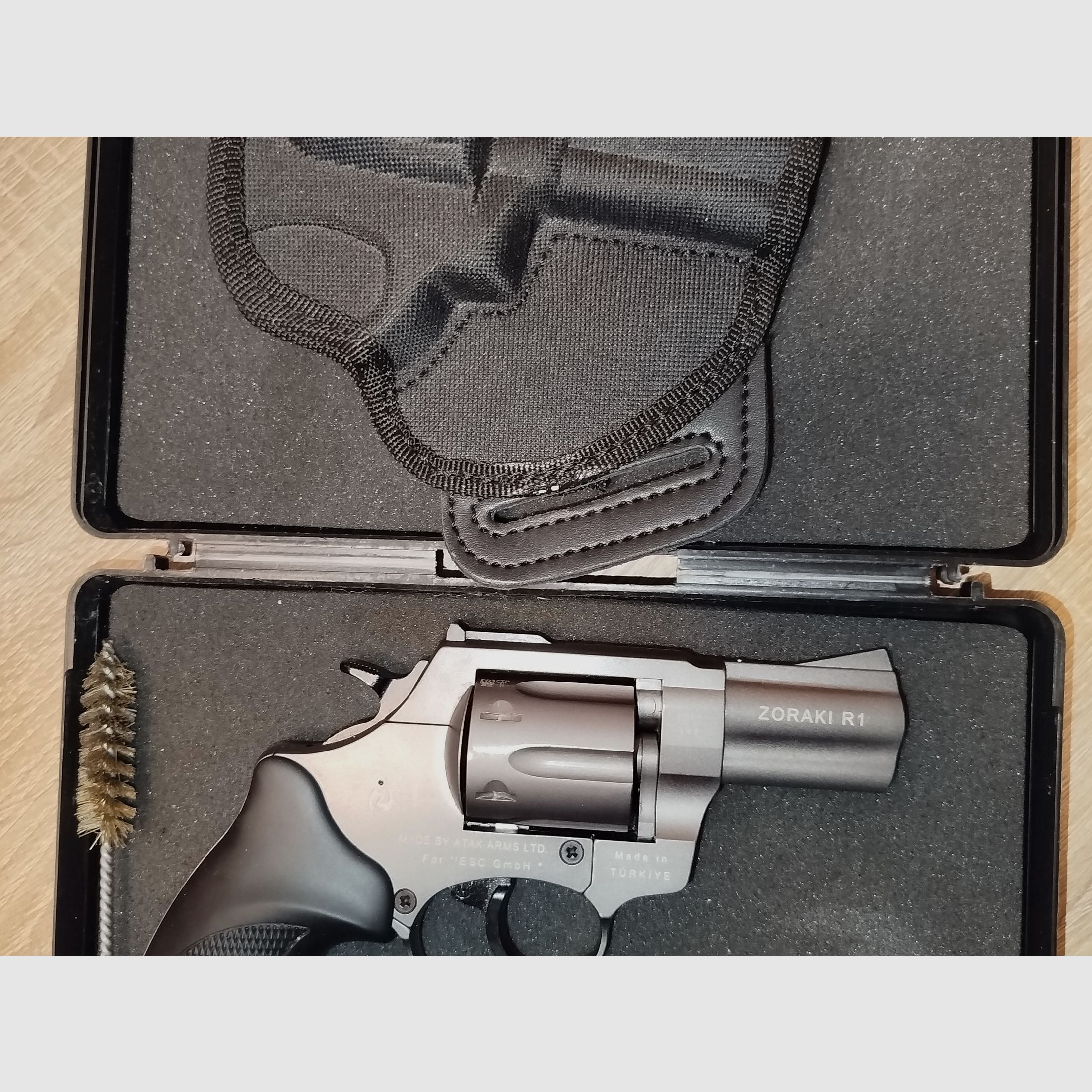 Revolver a gas e a segnale