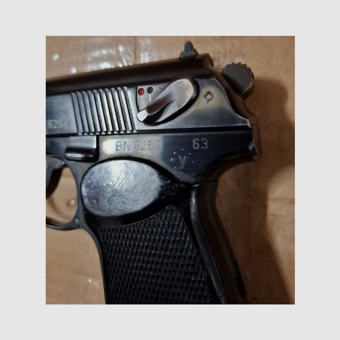 DDR Ernst Thälmann Suhl Makarov K100 Pistola M