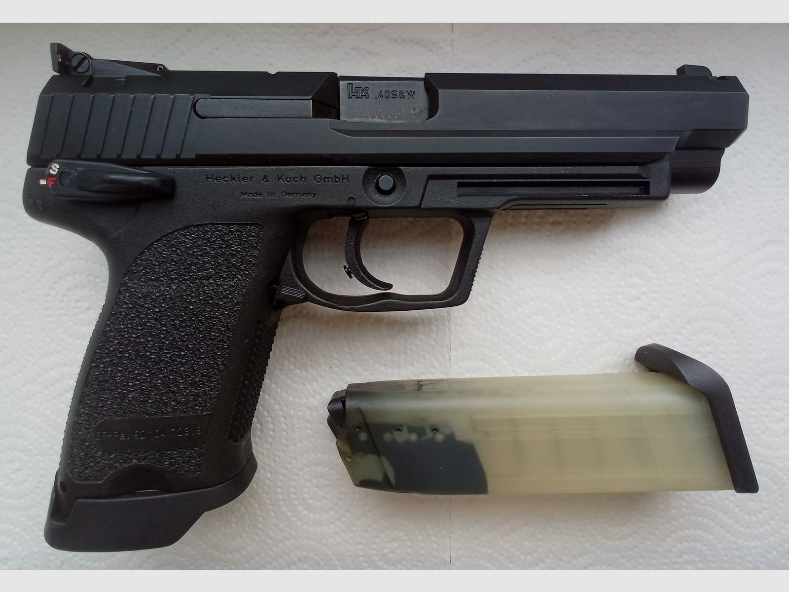 Półautomatyczny pistolet Heckler & Koch Expert – .40 S&W