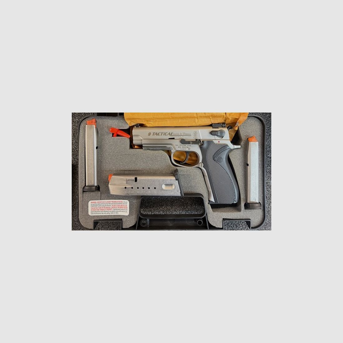 OCC - Pistolet Smith & Wesson Mod 5906 TSW 9x19 + 3 mags