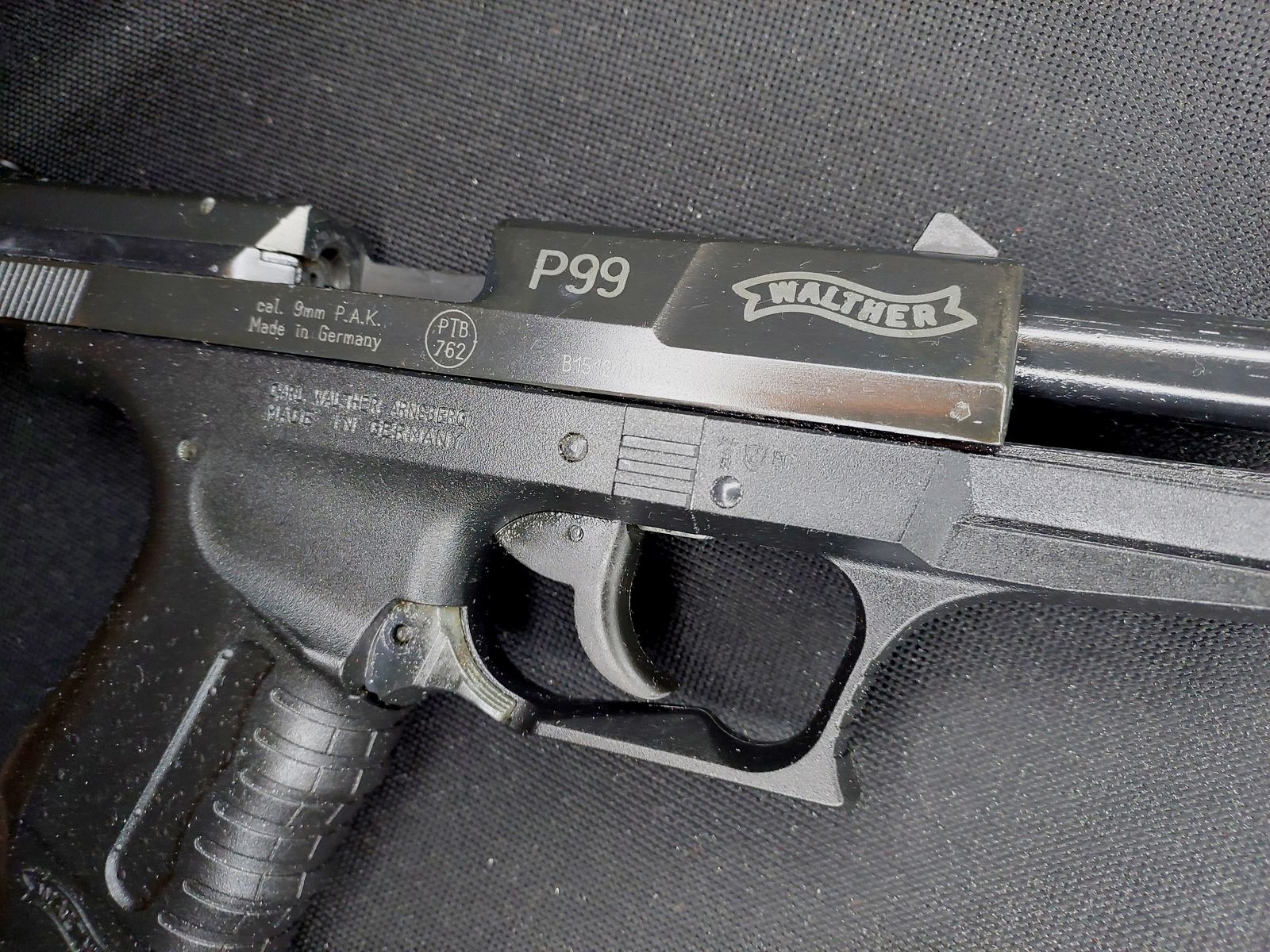 Walther P99 blank firing pistol 9mm P.A.K. (PTB 762) P 99