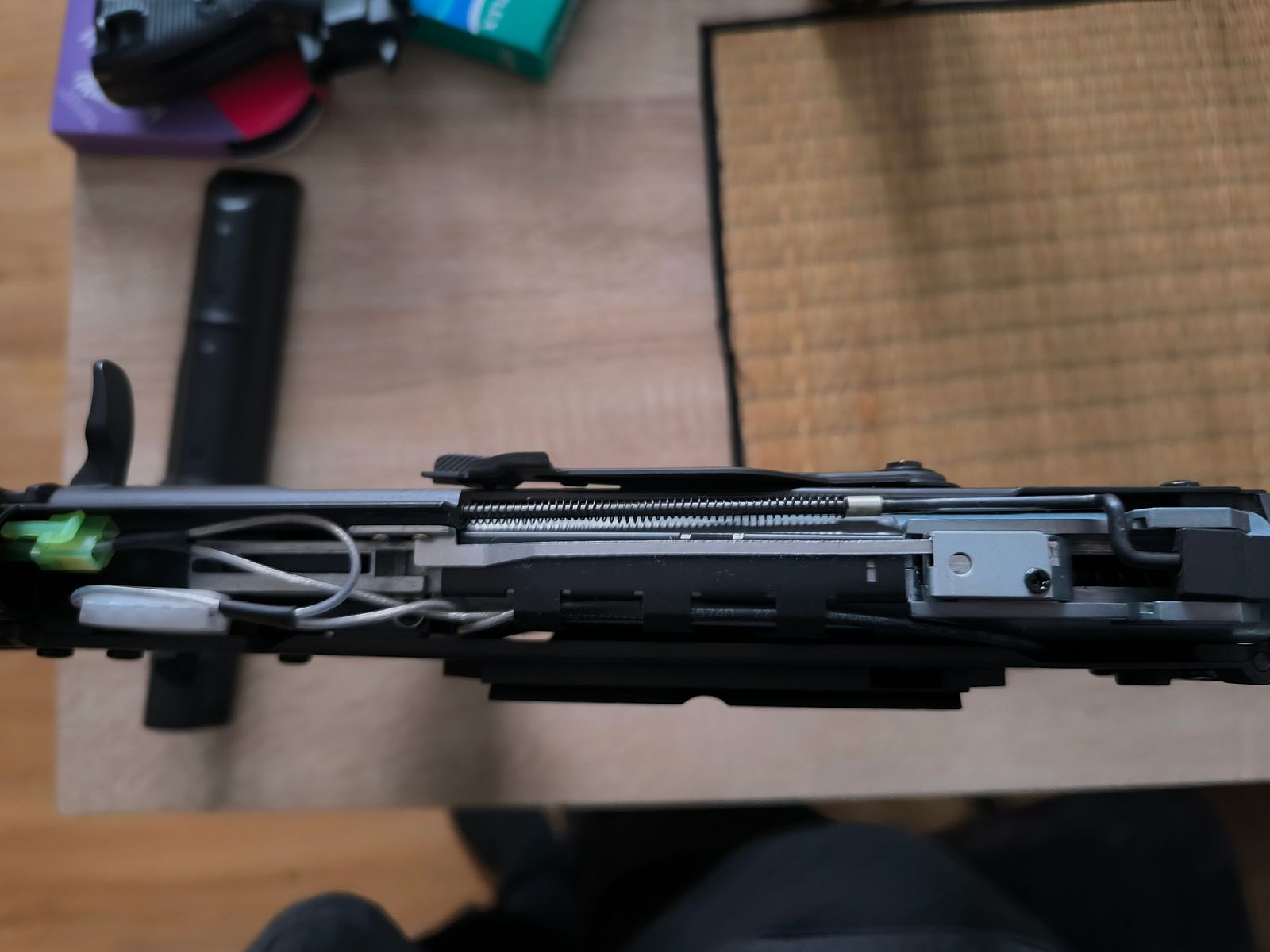Verkaufe Echtholz AK 47 mit AEG Blowback system