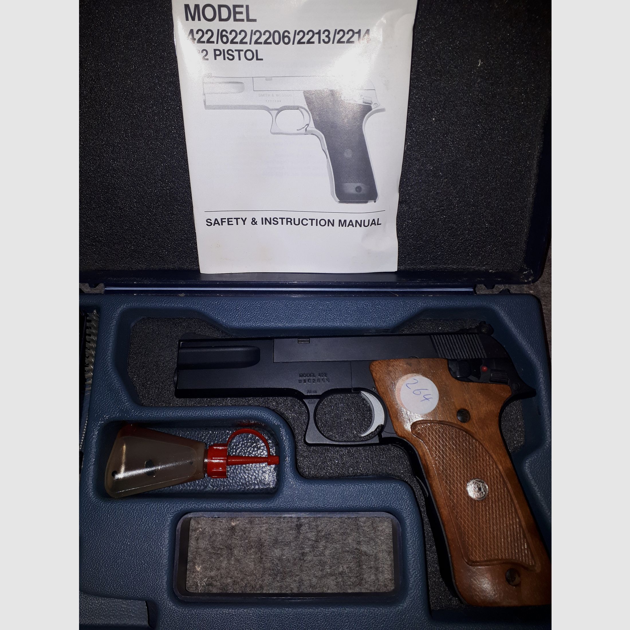 Pistolet małokalibrowy S6W model 422