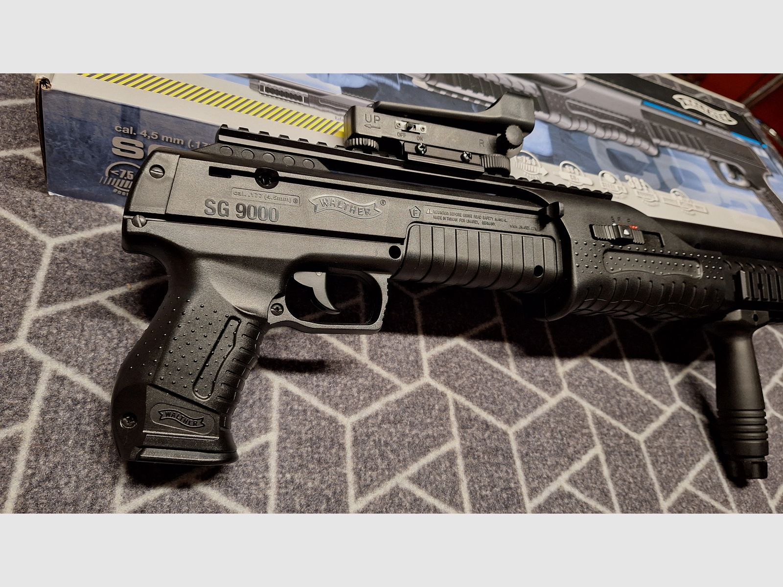 Walther SG9000 4.5mmBB CO2 as good as new!