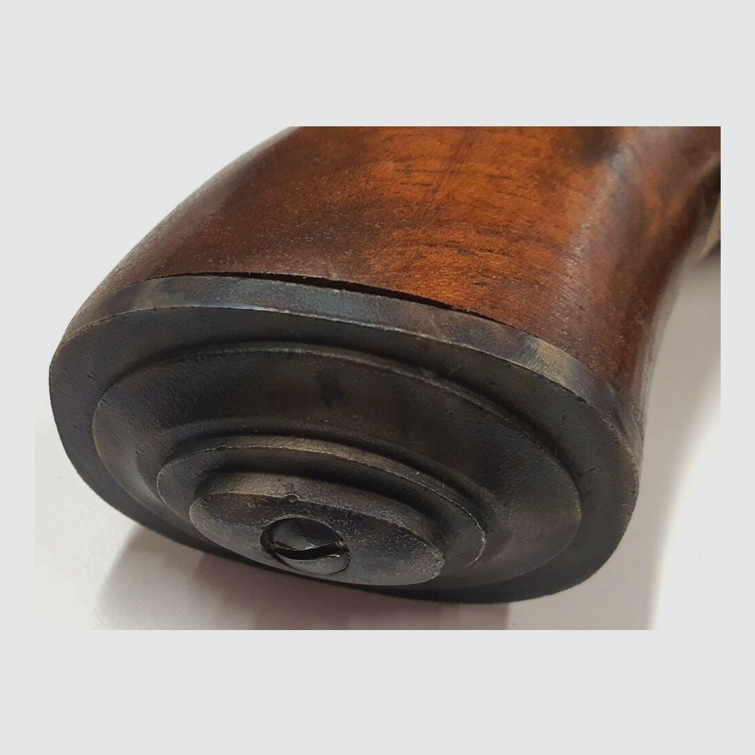 Pistolet perkusyjny Mendi