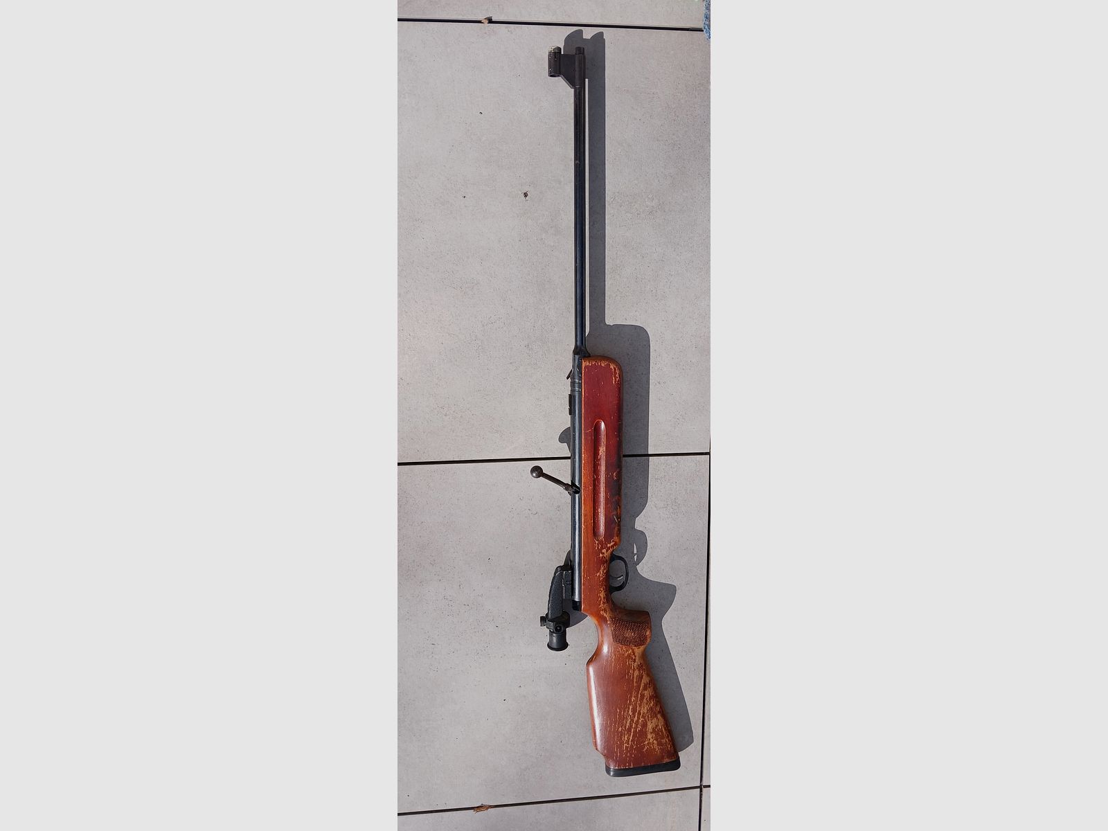 Karabinek pneumatyczny Model 311