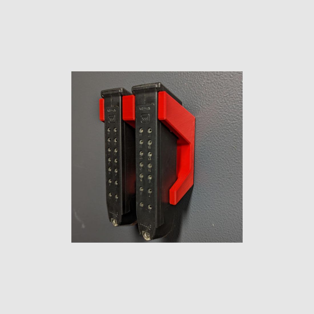 Supporto per caricatori a doppia fila .45 ACP e 10mm Auto con magnete per armadietto per armi - Accessori per armadietto per armi