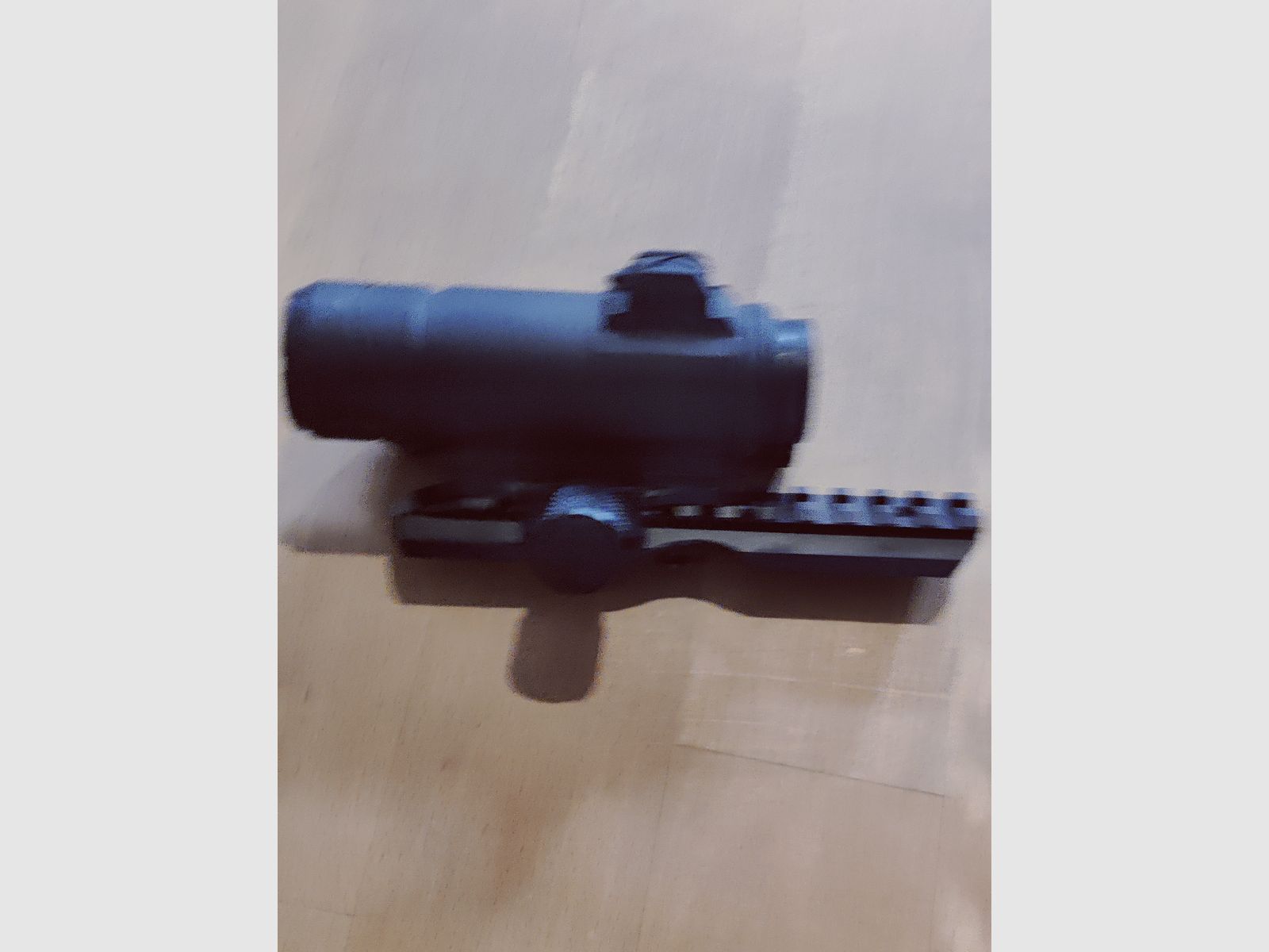 Aimpoint Comp4s – Rotpunktvisier in sehr gutem Zustand