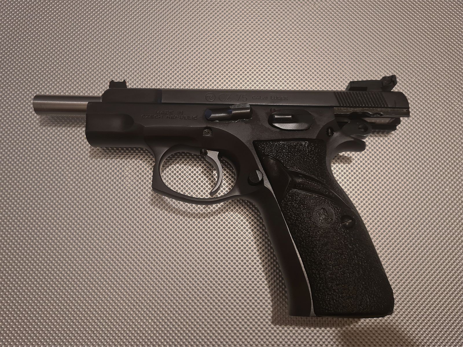 CZ 75 9mm Luger