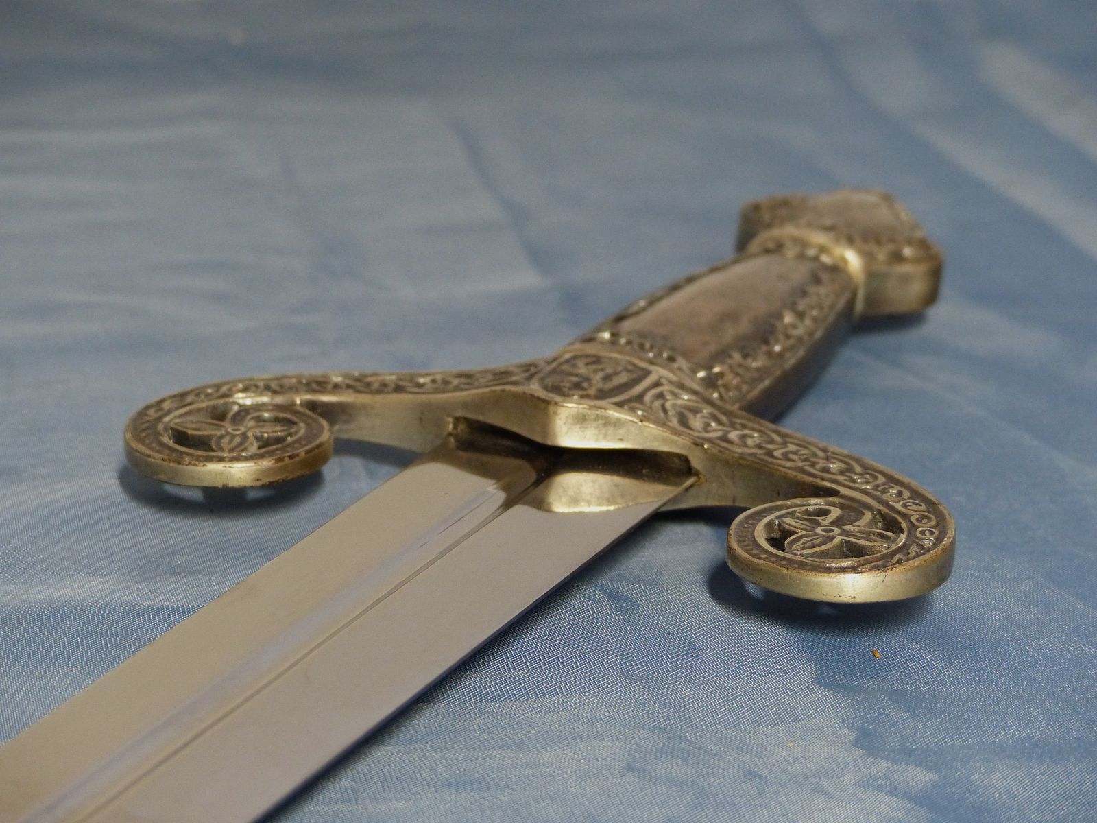 Sword cutting weapon replica Toledo probably from Spain decoration