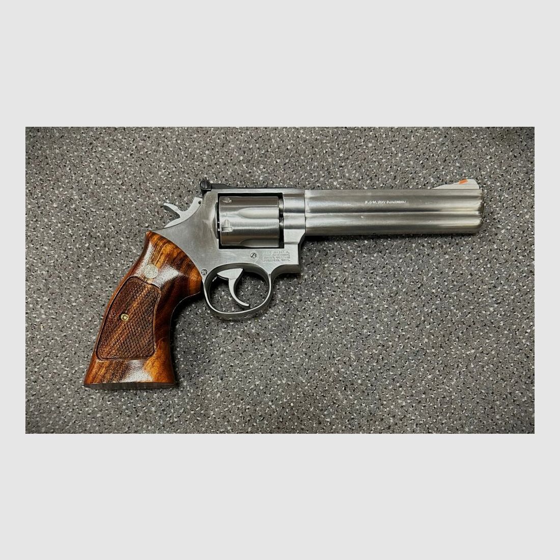 S&W Smith & Wesson 686-2