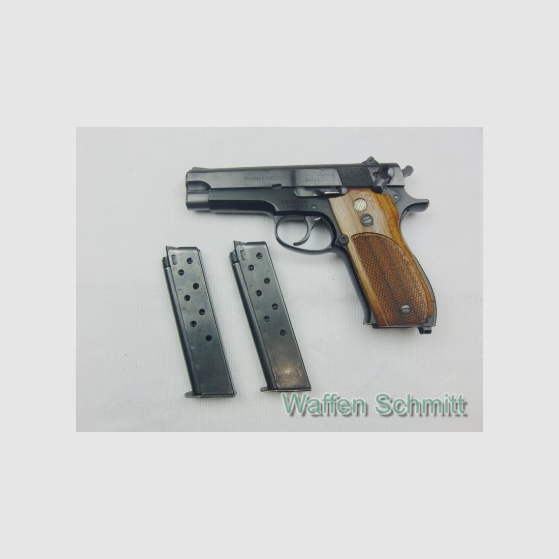 Pistole Smith&Wesson Mod.39-2, Kaliber 9mm Luger mit Redervemagazin.Guter Zustand!!!