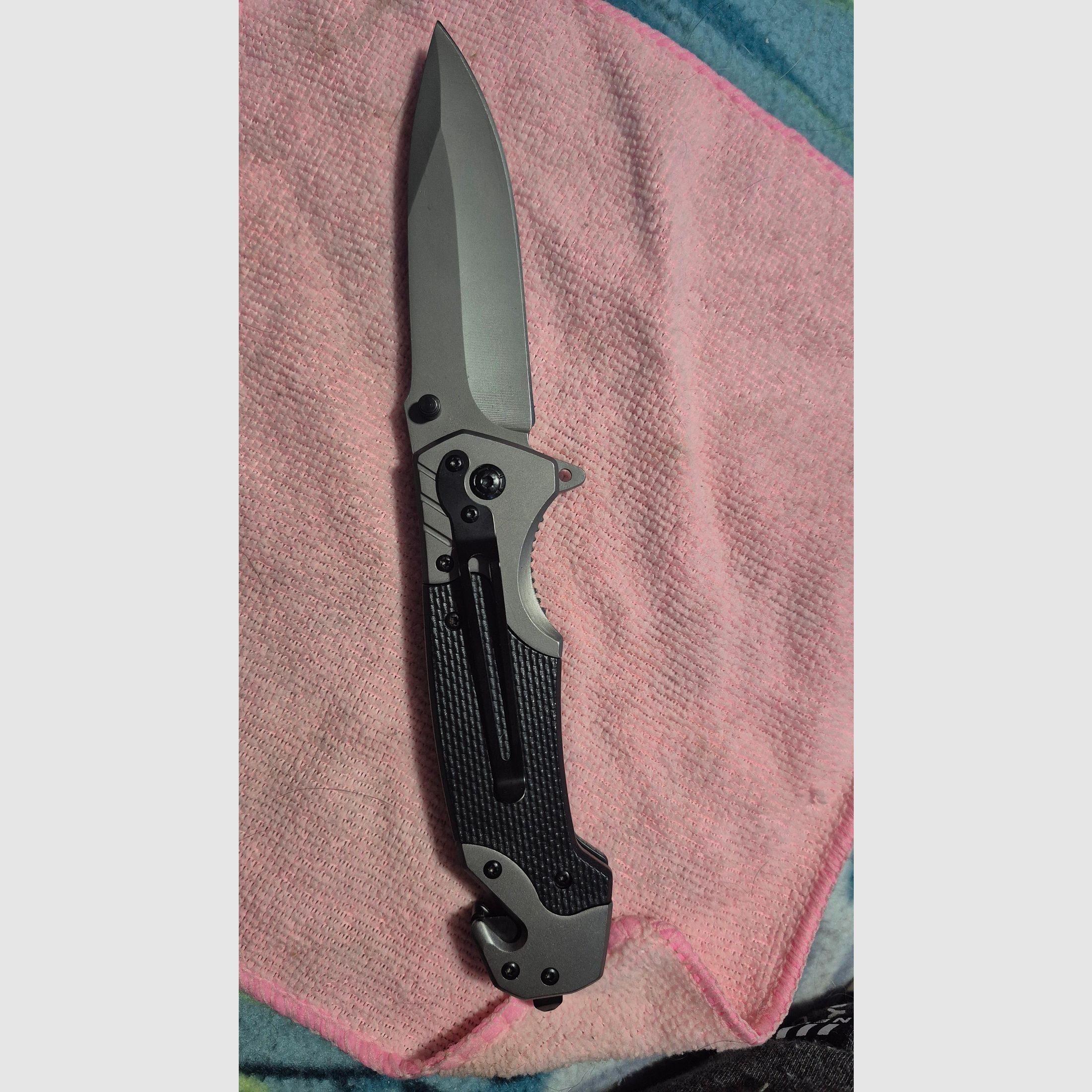 7 gobelets de tir 2 couteaux pliants 1 étui