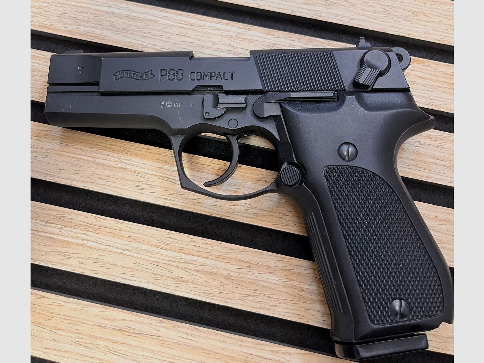 Walther P88 P.A.K