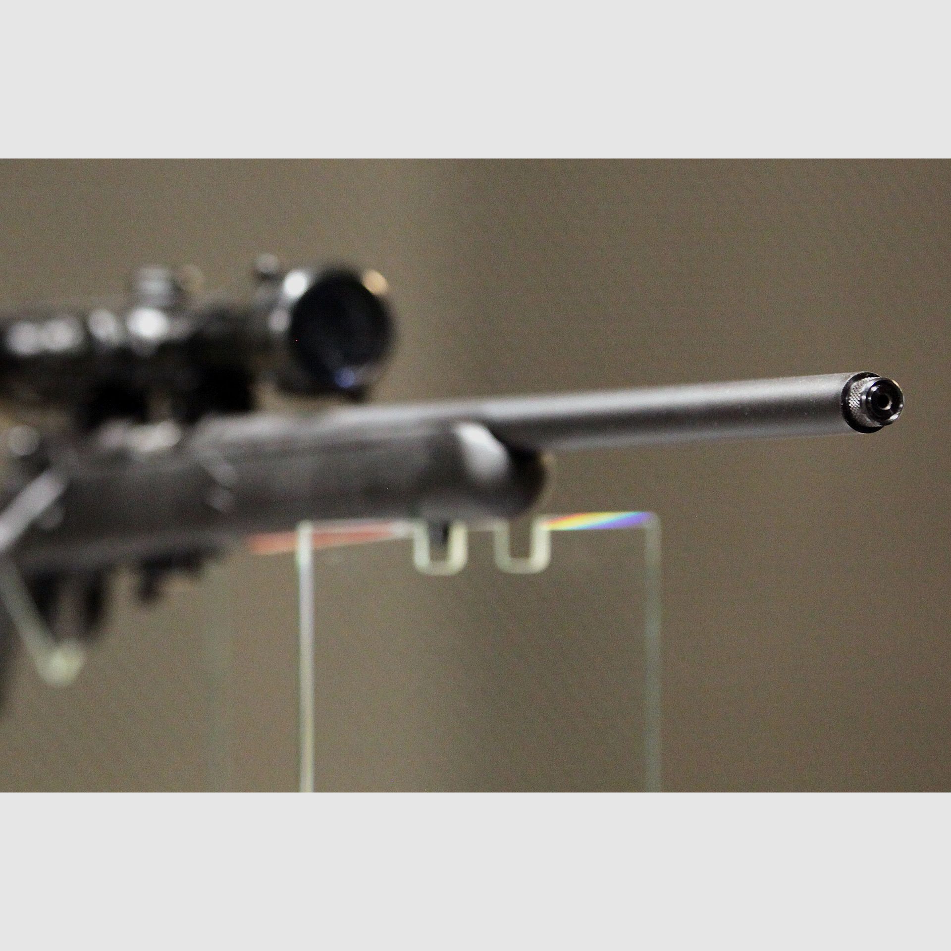 Savage 93R17FV TB Varmint, afbeelding 4 van 6