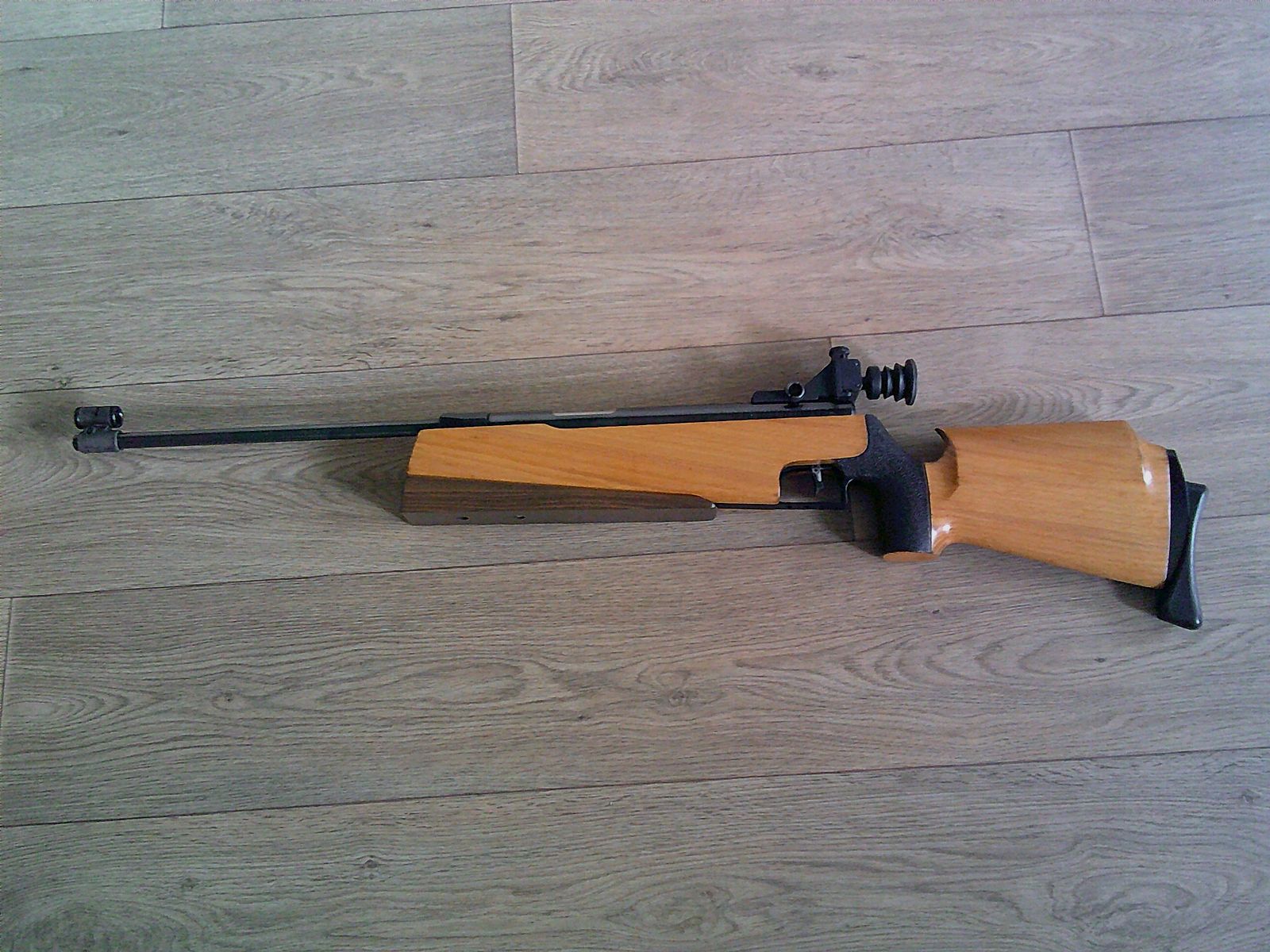 Feinwerkbau 300s Junior TOP Match Luftgewehr mit Auflagekeil und Gewehrkoffer