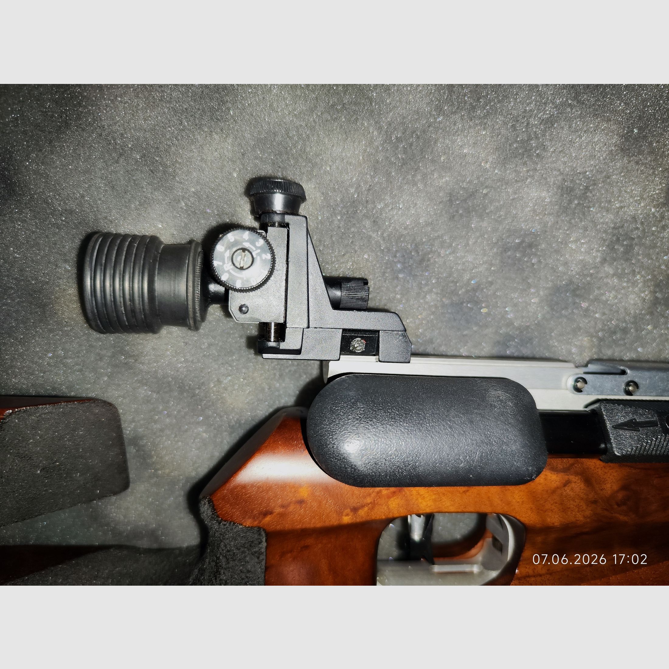 FWB LG 601 Support First ownership