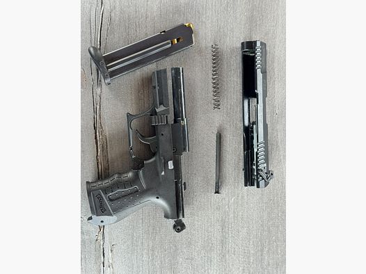 Walther P22 blank firing pistol