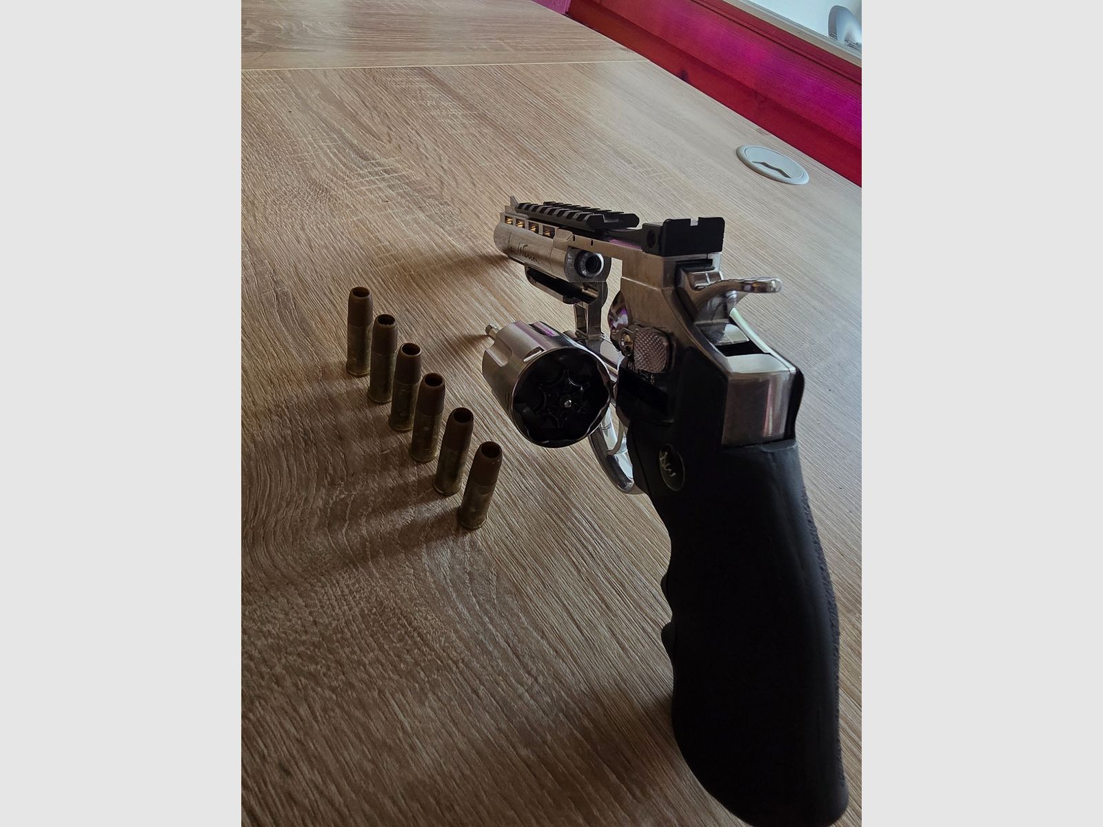 ASG Dan Wesson 6 inch 6mm BB CO2 revolver chroom