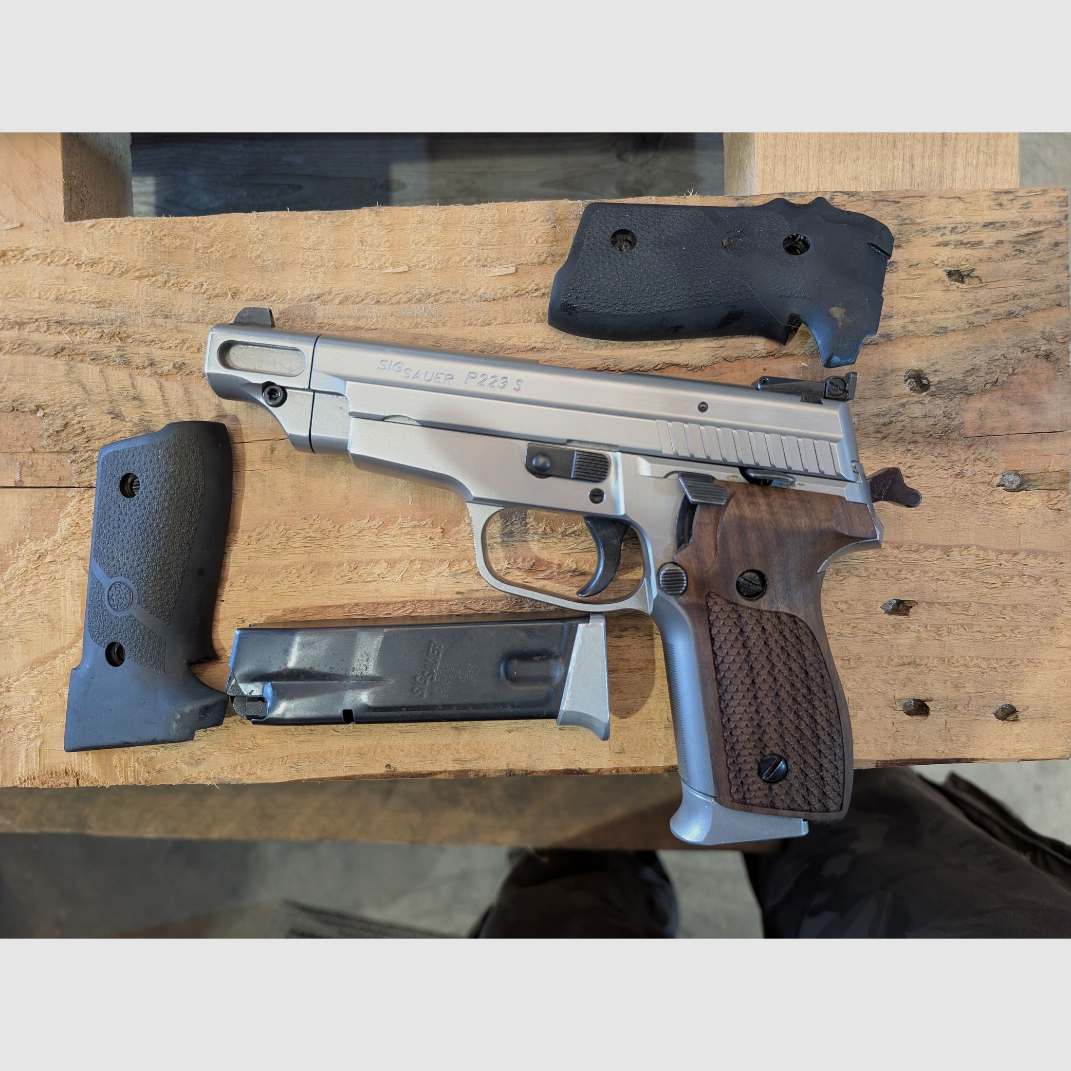 Sig Sauer P229 Sport