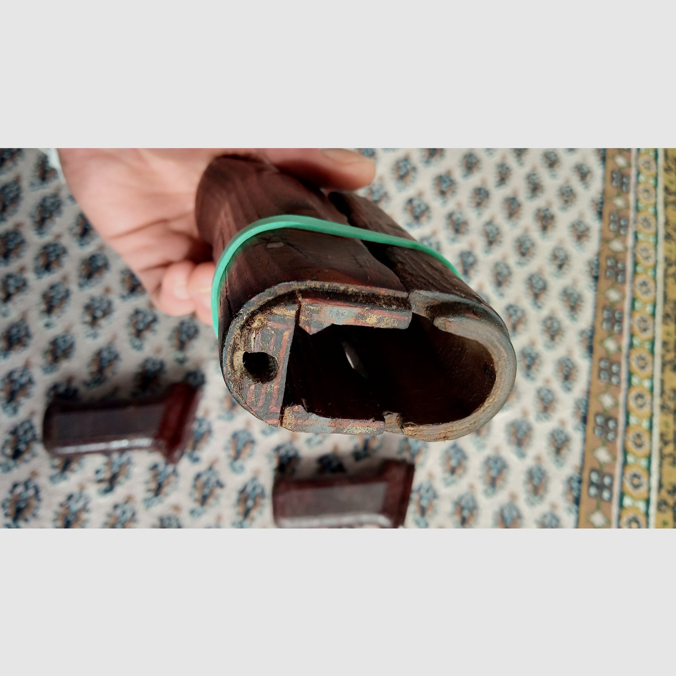 2 Sets Original Anbauteile inkl. Holz Laminat Handschutz und Bakelit Griff / AKM und AK74 