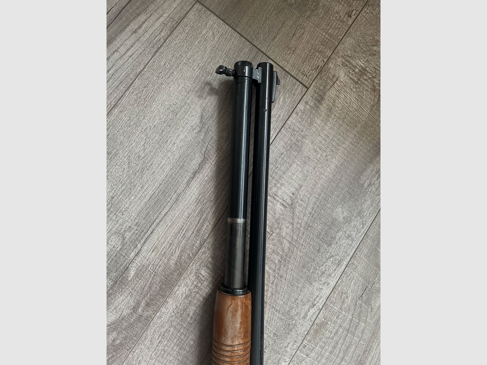 Mossberg Vorderschaft Repetierer