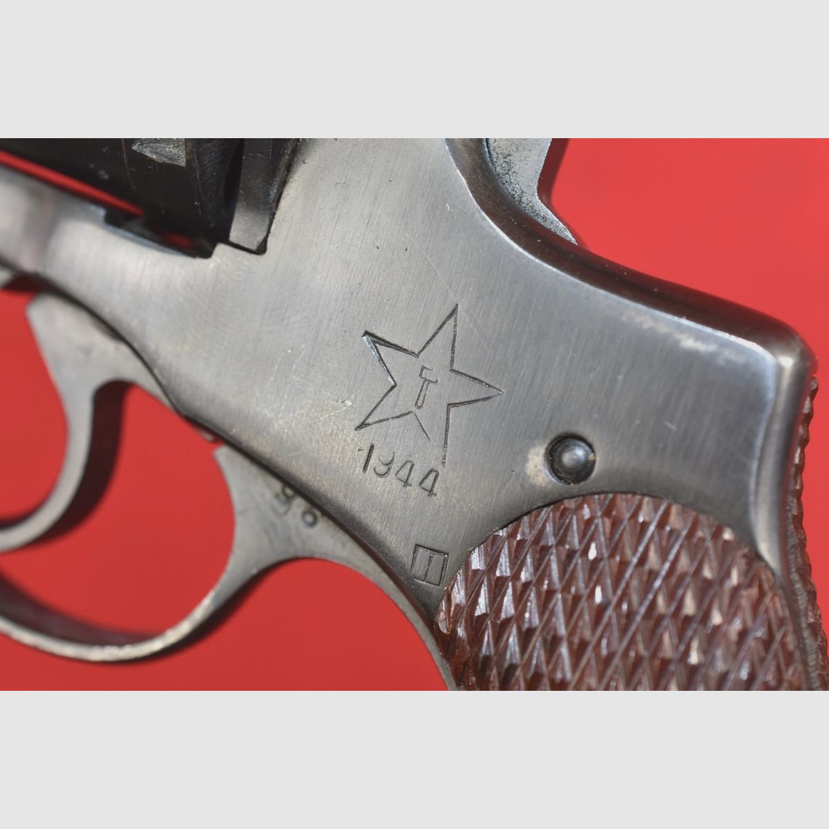 #8393 Revolver Nagant M1895, anno di produzione 1944, cal. 7,62 Nag., immagine 12 di 25