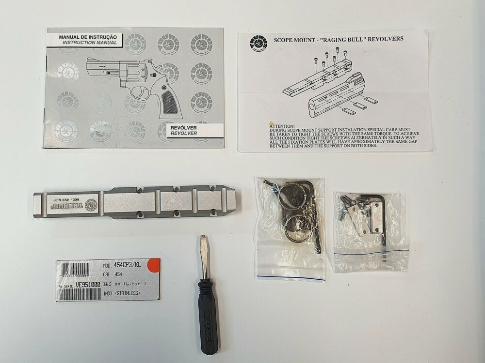 Revolver Taurus RAGING BULL in calibro .454 Casull nichelato 6,5" canna