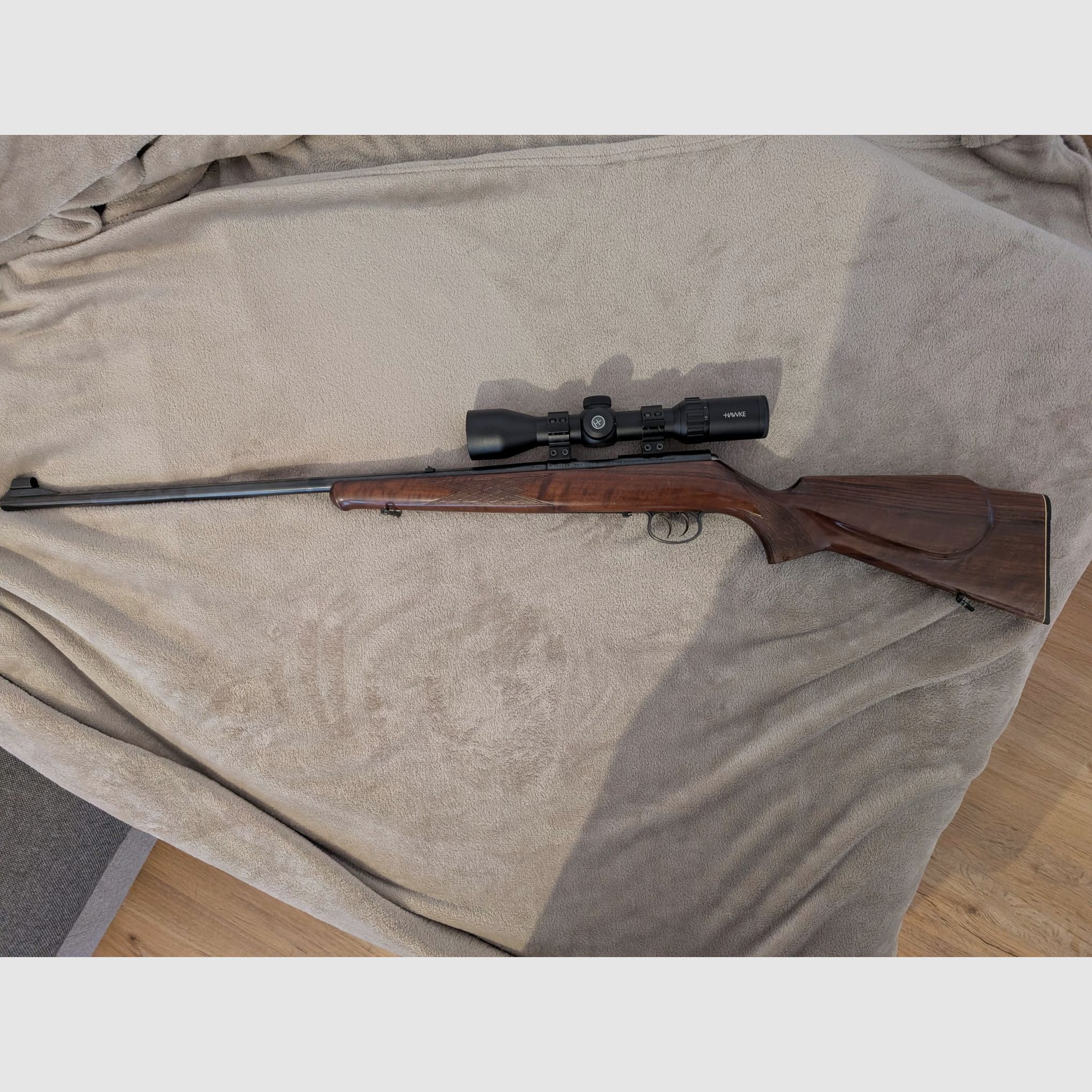 Anschütz 1515 / 1516 22 WMR mit Hawke Vantage 30 1,5-6x44 mit L4A DOT Leuchtabsehen