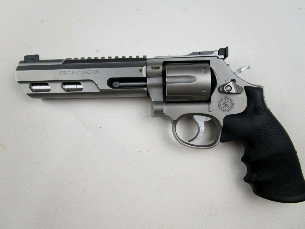 Smith &Wesson	 686- Competitor