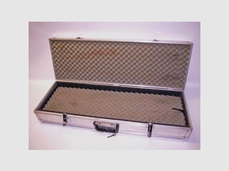 USA, diverse aluminum weapon cases