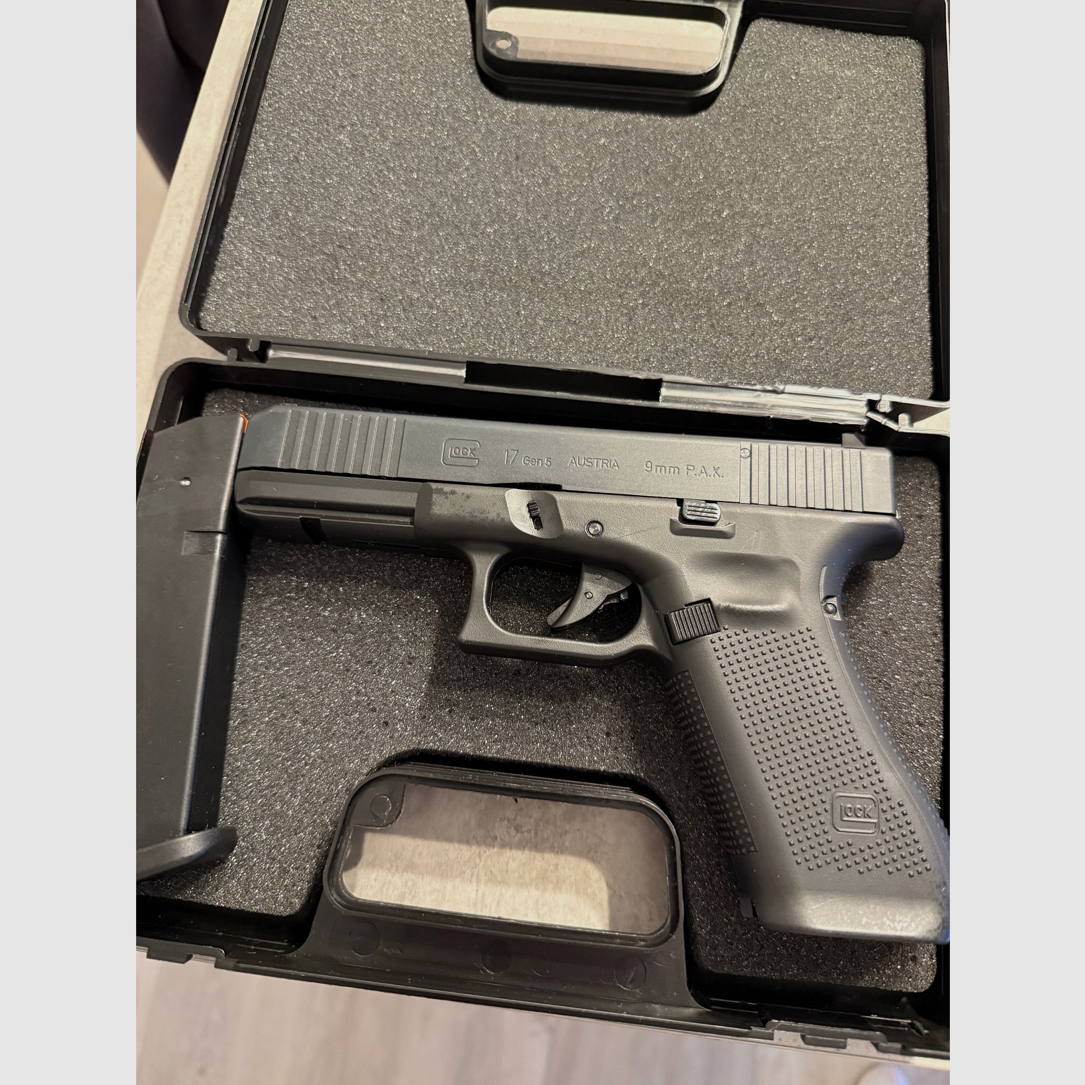 Glock 17 Gen5 PAK – Schreckschusspistole, neuwertig