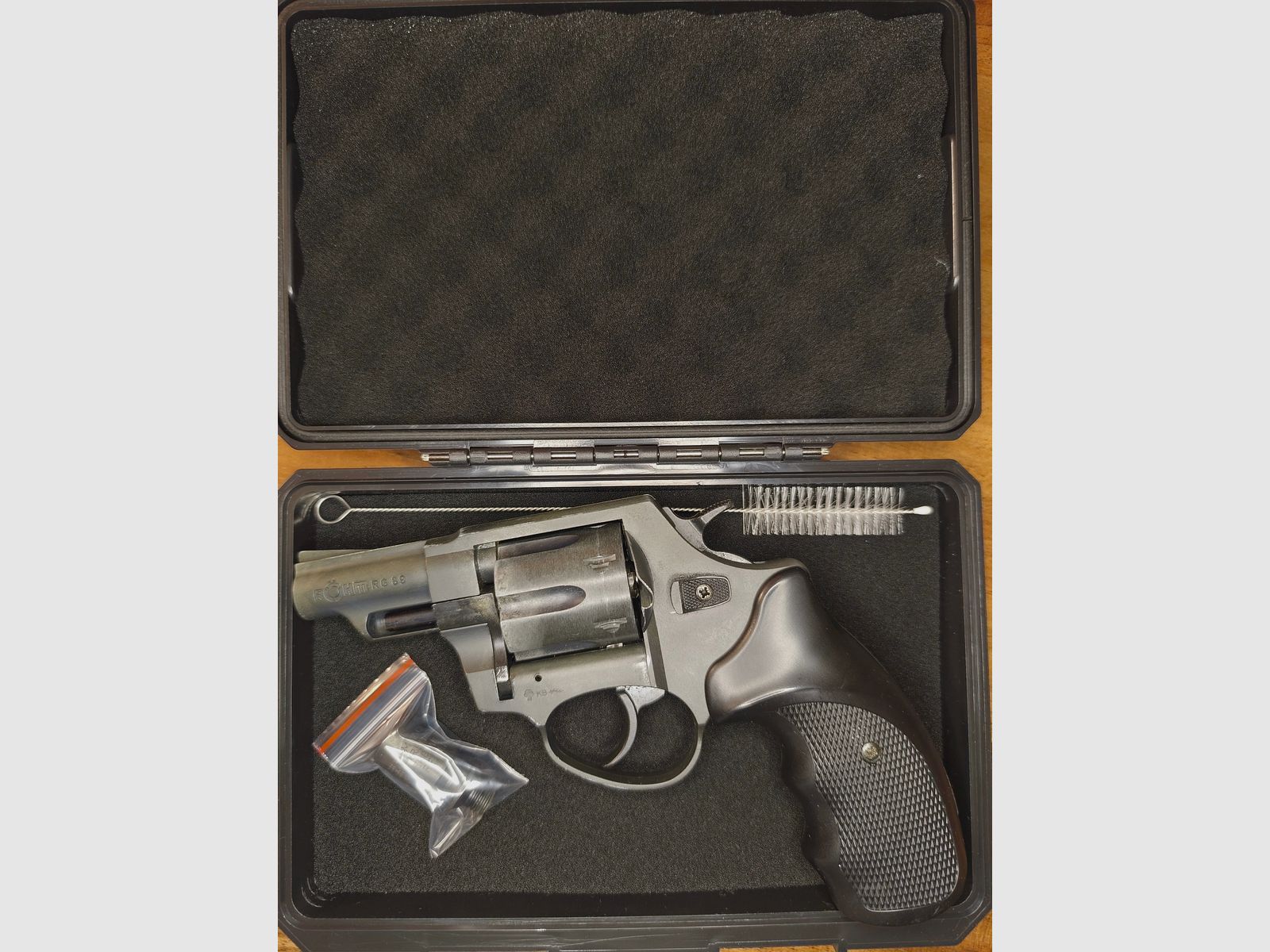 Röhm RG 89 PTB 451 9mm Revolver Silvester-Set 40xPyro Effekte+50 Schuss Munition