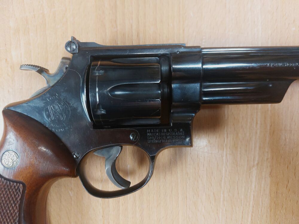 Smith & Wesson, USA M 25 - 2